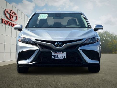 Used 2022 Toyota Camry SE w/ Convenience Package FWD image 8