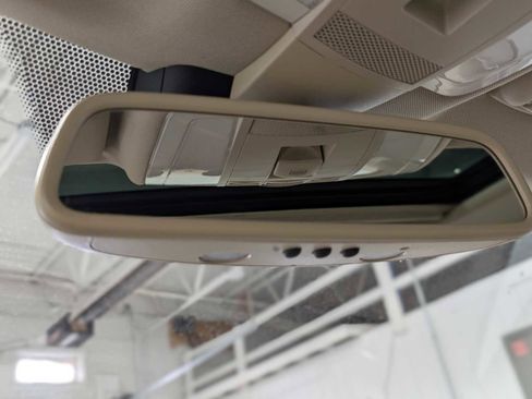 Used 2012 Mercedes-Benz C 300 Sport image 34