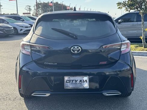 Used 2020 Toyota Corolla XSE image 3