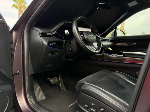 Used 2022 Genesis GV70 3.5T Sport w/ Sport Prestige Package image 40