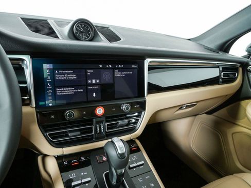 Certified 2026 Porsche Macan Turbo AWD/4WD image 12