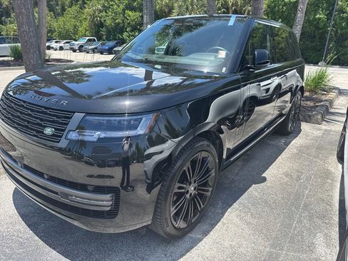 Used 2025 Land Rover Range Rover Long Wheelbase SE AWD/4WD image 1