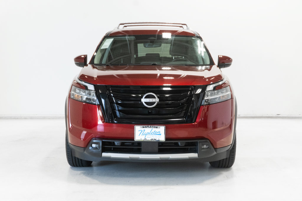 Used 2023 Nissan Pathfinder SL w/ Lighting Package (N92) AWD/4WD image 5