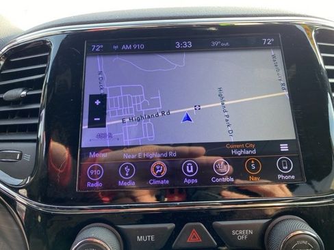 Used 2019 Jeep Grand Cherokee Altitude image 25