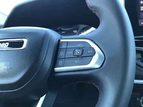 Used 2024 Jeep Compass Trailhawk image 30