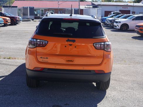 New 2026 Jeep Compass Limited image 9