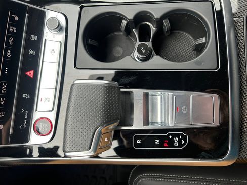 Certified 2022 Audi SQ7 Prestige AWD/4WD image 20