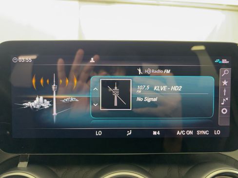 Used 2021 Mercedes-Benz C 300 C 300 image 24