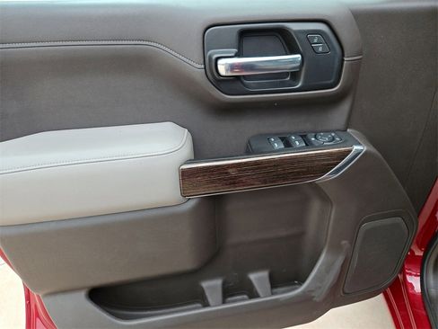 Used 2020 GMC Sierra 1500 SLE w/ SLE Value Package image 32