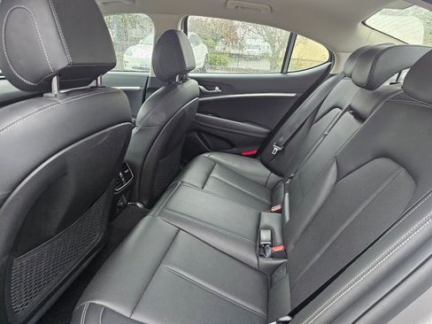 Used 2023 Genesis G70 2.0T image 20