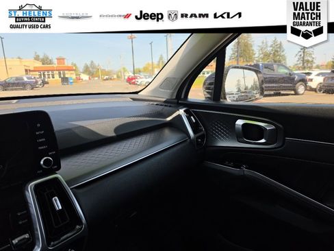 Used 2022 Kia Sorento SX FWD image 17