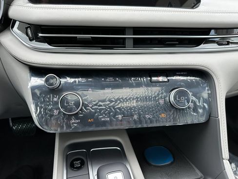 New 2027 INFINITI QX60 Luxe w/ Cargo Package FWD image 29