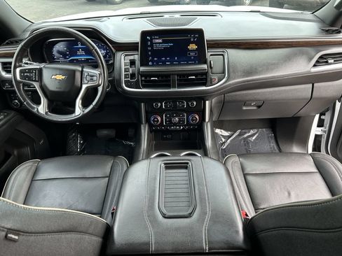 Used 2023 Chevrolet Suburban Premier AWD/4WD image 19