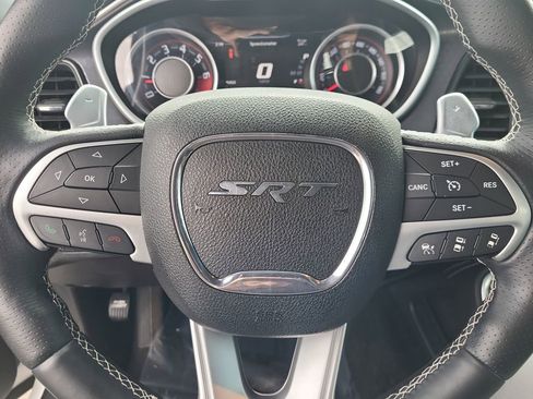Used 2015 Dodge Challenger SRT w/ Technology Group image 19