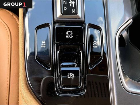 Used 2025 Lexus NX 250 FWD w/ Cold Area Package image 32