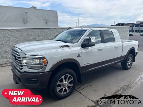 Used 2023 RAM 2500 Limited AWD/4WD image 2