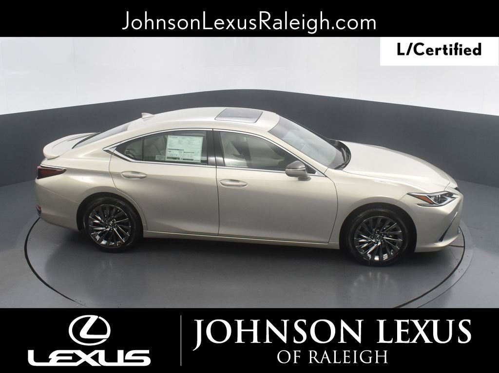 Used 2025 Lexus ES 300h w/ Technology Package FWD image 29