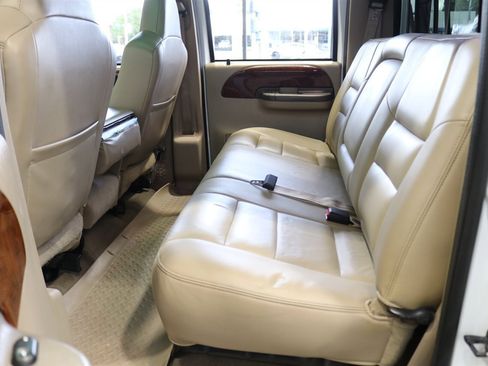 Used 2003 Ford F350 Lariat image 84