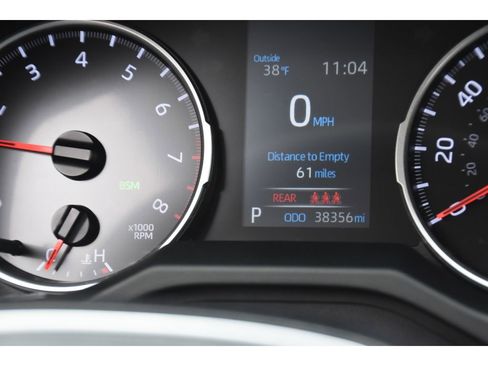 Used 2021 Toyota RAV4 XLE w/ Convenience Package image 18