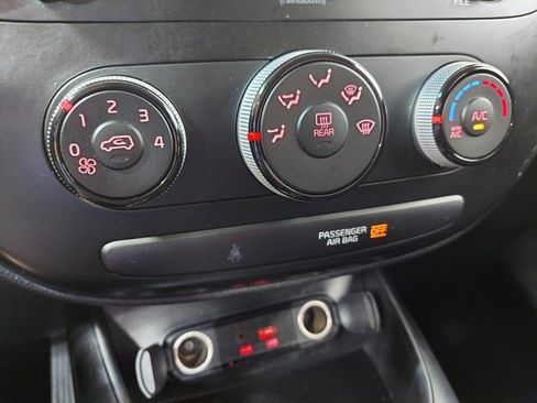 Used 2019 Kia Soul image 23