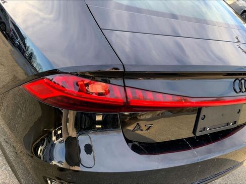Used 2021 Audi A7 e Prestige w/ Prestige Package image 27