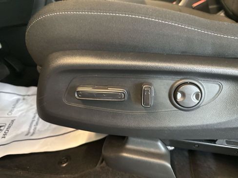 Used 2024 Honda CR-V EX image 14