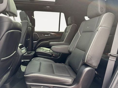 Certified 2024 Cadillac Escalade Premium Luxury w/ LPO, Floor Liner Package AWD/4WD image 13