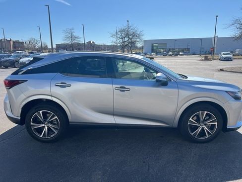 Used 2024 Lexus RX 350 Premium w/ Convenience Package image 2