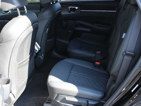Used 2025 Kia Sorento SX Prestige image 12
