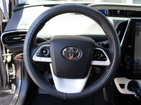 Used 2018 Toyota Prius Prime Premium w/ Carpet Mat Package image 11