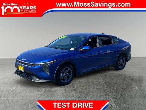 Used 2025 Kia K4 FWD image 1