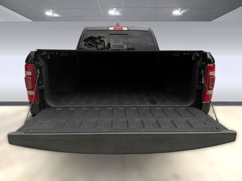 Used 2019 RAM 1500 Laramie image 31
