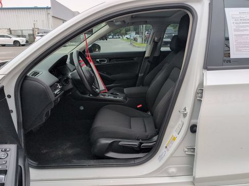 Used 2024 Honda Civic EX image 10
