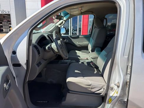 Used 2012 Nissan Frontier SV RWD image 14