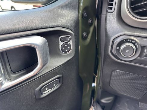 Used 2020 Jeep Wrangler Unlimited Sport S AWD/4WD image 20