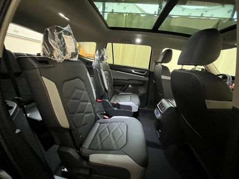 New 2026 Volkswagen Atlas Peak Edition AWD/4WD image 24