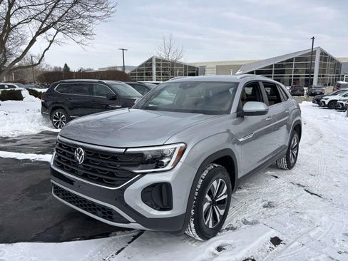 New 2026 Volkswagen Atlas Cross Sport SE AWD/4WD image 3