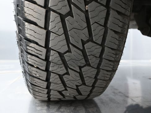 Used 2021 GMC Sierra 1500 SLT image 19