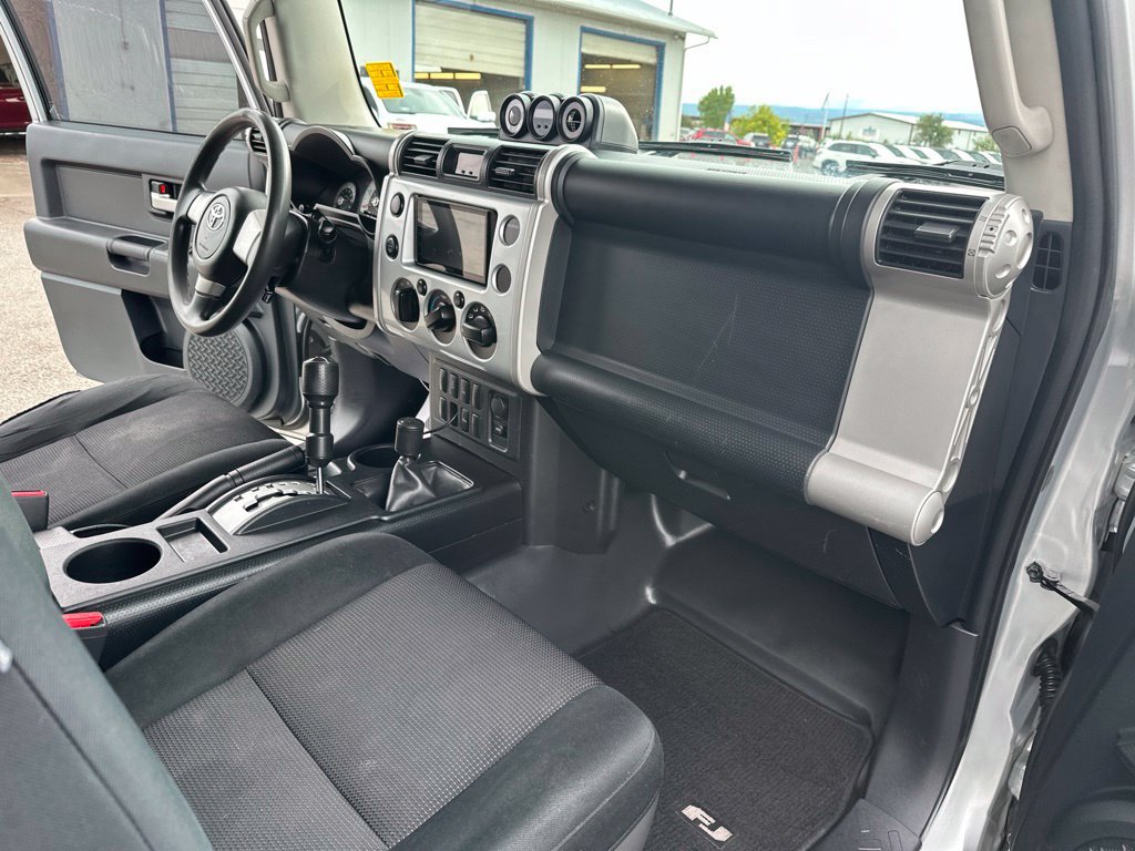 Used 2008 Toyota FJ Cruiser 4WD w/ Convenience Pkg image 10