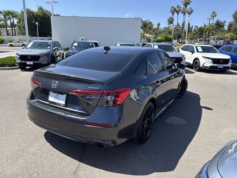 Certified 2022 Honda Civic Sport image 5