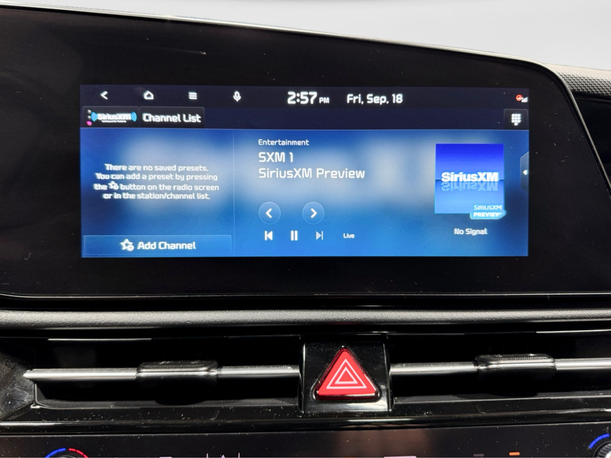 Used 2024 Kia Niro Wave w/ Wave Preserve Package FWD image 12