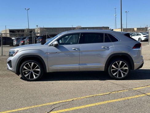 New 2026 Volkswagen Atlas Cross Sport SEL Premium R-Line AWD/4WD image 2