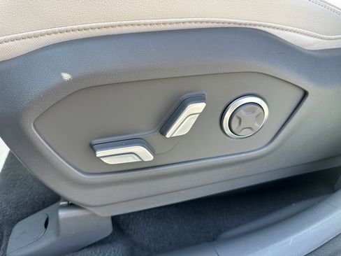 Used 2025 Hyundai Santa Fe Limited image 17