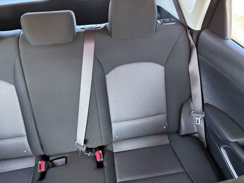 Used 2025 Kia Soul LX w/ LX Technology Package FWD image 36