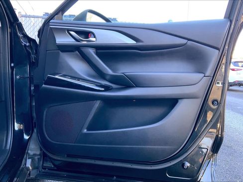 Used 2023 MAZDA CX-9 Touring image 22