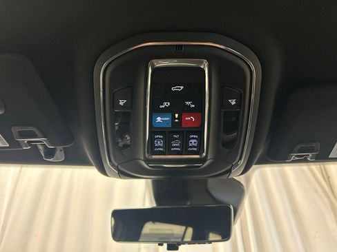 New 2025 Jeep Grand Cherokee L Limited w/ Luxury Tech Group II image 18