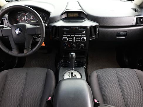 Used 2011 Mitsubishi Endeavor LS AWD/4WD image 2