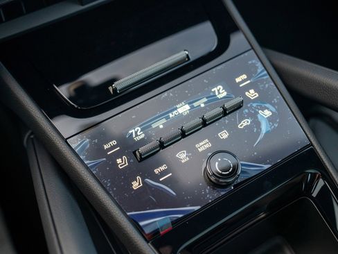 New 2026 Porsche Cayenne Coupe image 20