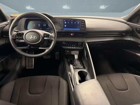 Used 2026 Hyundai Elantra Sport FWD image 15