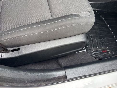 Used 2019 Dodge Charger SXT RWD image 38